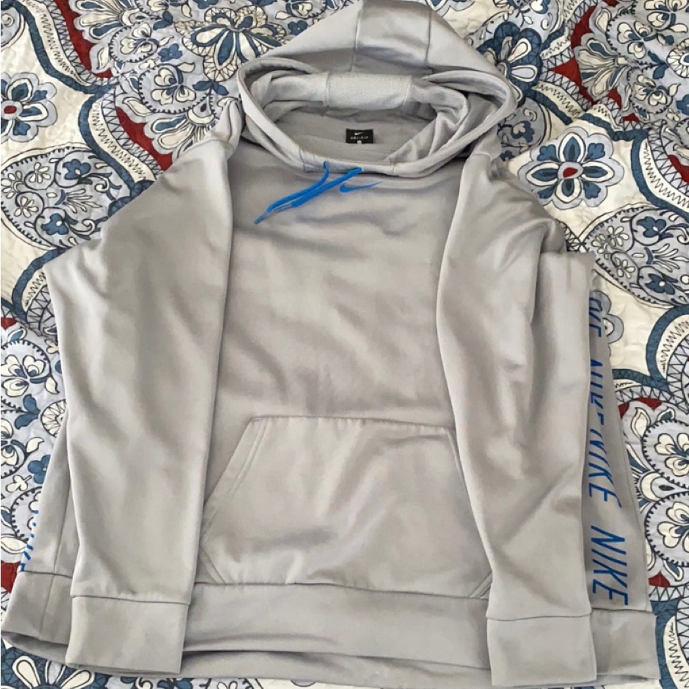 Men’s Dry Fit Nike Hoodie
